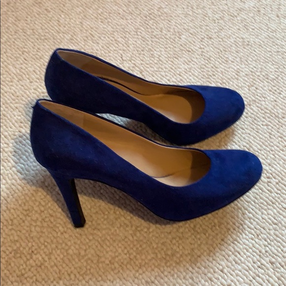 Shoes - Picture 2 of 2